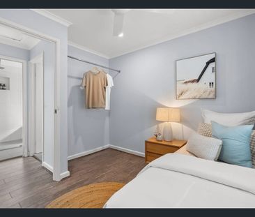 7 Hibiscus Close, Bateau Bay, NSW 2261 - Photo 1