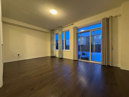 For Lease - 370 Kirkham Drive, Markham, Ontario - Photo 2