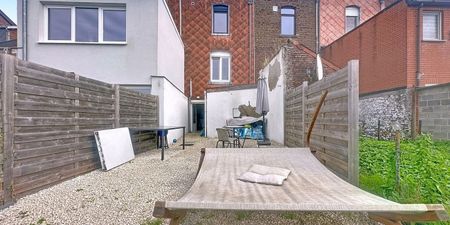 Eengezinswoning te huur in Leval-Trahegnies voor € 995 met 3 slaapkamers - Photo 2
