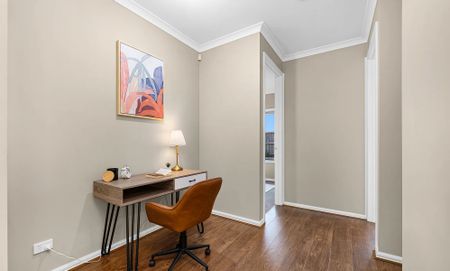 STUNNING, LARGE FAMILY HOME - Photo 3