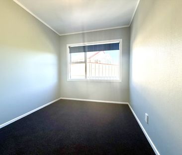 Two Bedroom Apartment in Kingston - Photo 5