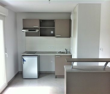 Location Appartement 2 pièces 41m² VILLENAVE D ORNON 33140 - Photo 5