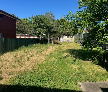 Convenient 3-Bedroom Home | Walk to Lakemba and Belmore CBDs! - Photo 5