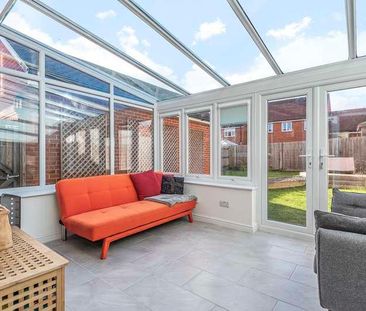 The Bramblings, Amersham, HP6 - Photo 2