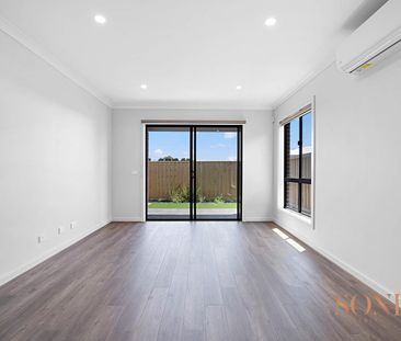 Modern Elegance: Stunning Brand New 4-Bedroom Home Awaits You! - Photo 1