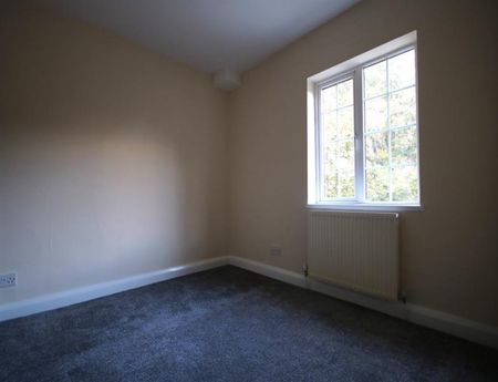 3 Bedroom Semi Detached To Let - Photo 5