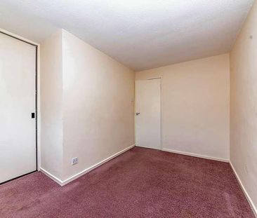 St Georges Road, Wittering, PE8 - Photo 3