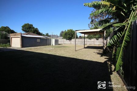 Renovated 3-Bedroom Home in Prime Cranbourne Location - Photo 4