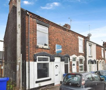 2 bedroom end of terrace house to rent - Photo 2