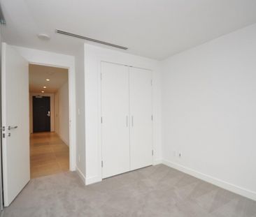 Condo in Downtown Vancouver, BC - Photo 2