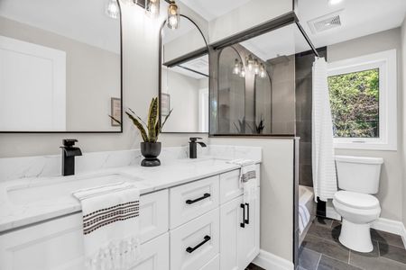 For Lease - 8 Chadwick Avenue, Guelph, Ontario - Photo 3