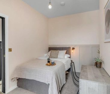 5 bedroom terraced house to rent - Photo 6
