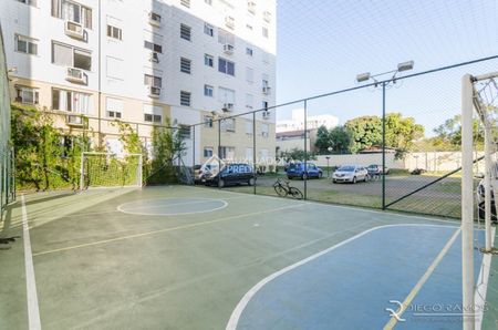 Apartamento com 2 quartos e 45m² para alugar em Cristal, Porto Alegre. - Foto 3
