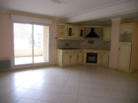 Location Appartement 3 pièces 65m² STE GENEVIEVE DES BOIS 91700 - Photo 4