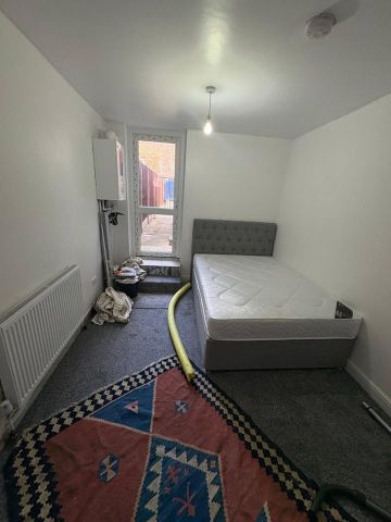 1 Bed Flat, High Road Leyton, E10 - Photo 5