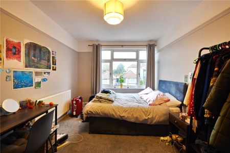 3 bedroom apartment to rent - Photo 3