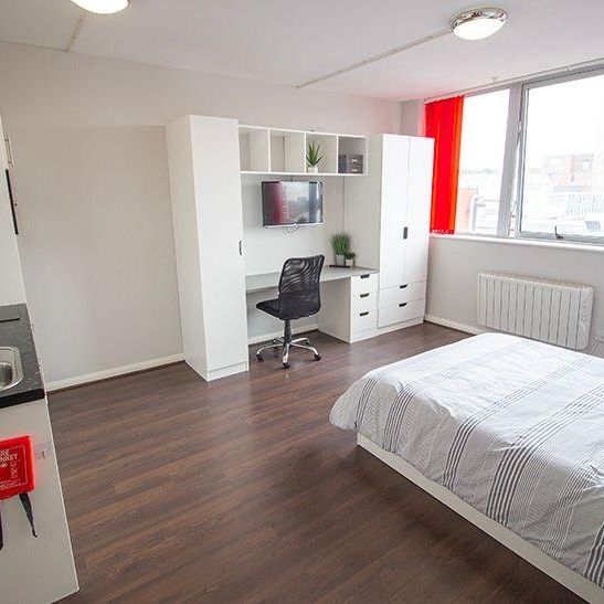 Studio to rent - Photo 1