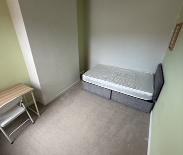 2 Bed Terraced House, Craven St, CH41 - Photo 5