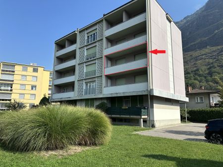 Confortevole 3.5 in posizione tranquilla e soleggiata - 1 mese gratis - Photo 5