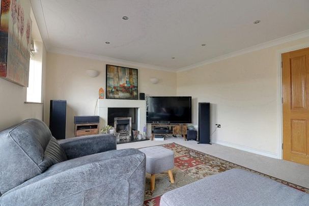 4 bedroom townhouse to rent - Photo 1