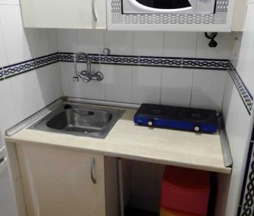 Estudio de alquiler en Calle San Juan de Dios, 49, Centro - Sagrario - Photo 1