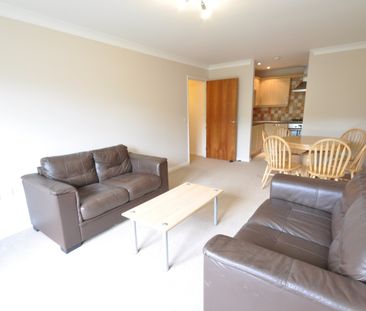 2 Bed Flat, Iliffe Close, RG1 - Photo 6