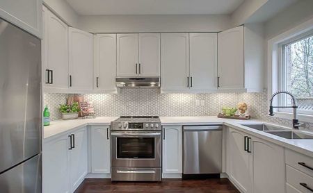 For Lease - 1070 Cumming Boulevard, Milton, Ontario - Photo 4