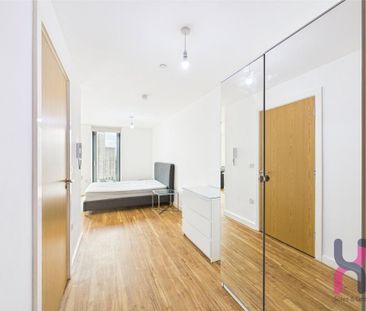 Studio to rent - Photo 3