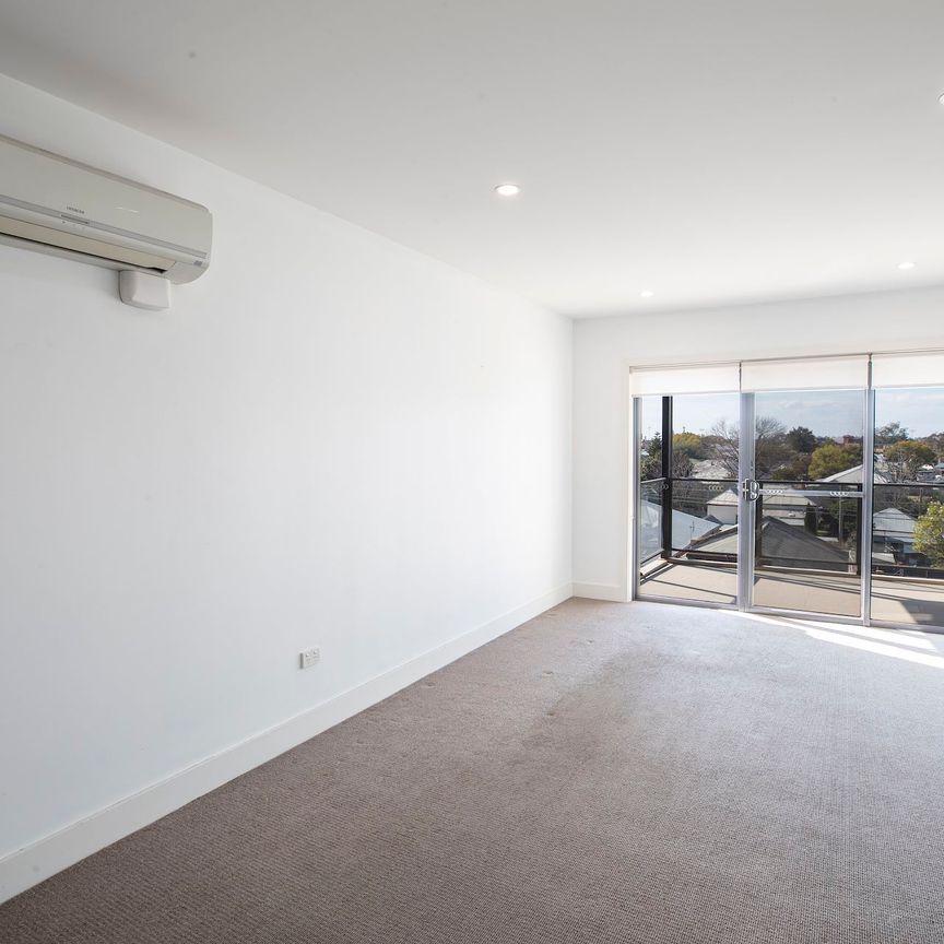 Unit 35/8 Steam Street, - Photo 1