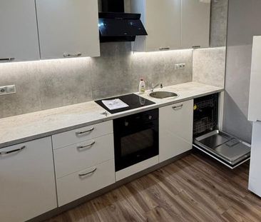 Jednoizbový zrekonštruovaný byt 1+1KK 40 m2 na dlhodobý prenájom v ... - Photo 3