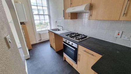 North Marine Road, YO12 - Photo 5