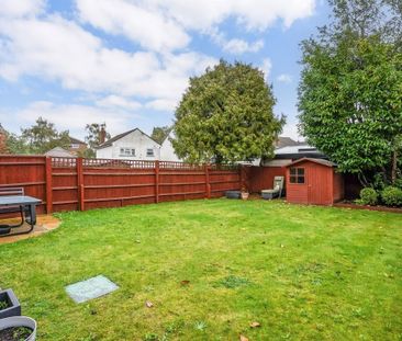 4 bedroom semi-detached house to rent - Photo 4