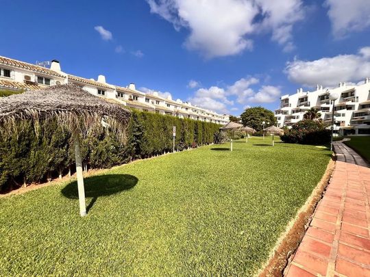 2 room luxury penthouse for rent in Mijas, Andalusia - Photo 1