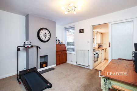 2 bedroom house to rent Lavender Hill, TN9 - Photo 3