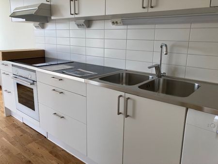 Trapetsgatan 10 - Photo 3