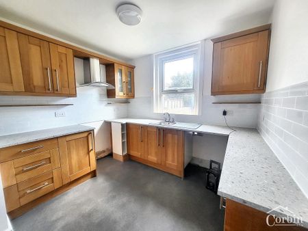 4 bedroom detached house to rent - Photo 5