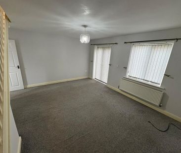 3 bedroom semi-detached house to rent - Photo 2