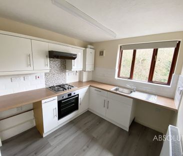 2 bed mid-terraced house to rent in Mariners Way, Paignton, TQ3 - Photo 2