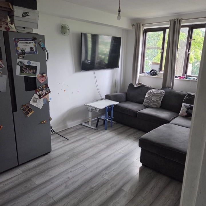 2 Bed Flat, Harton Lodge, SE8 - Photo 2