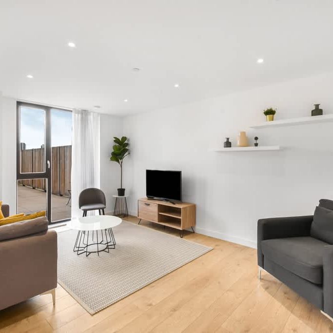 Forrester Way London E15 - Photo 1