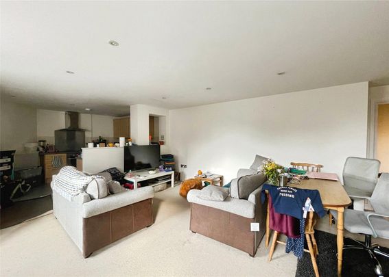 Darville House, Oxford Road East, Windsor, Berkshire, SL4 1EF - Photo 1