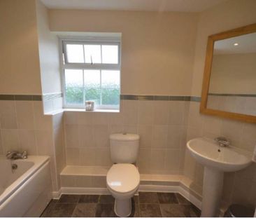 2 bedroom apartment to rent - Photo 6