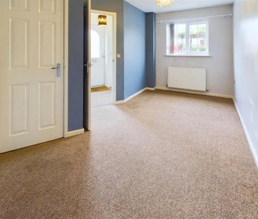 3 bedroom apartment to rent - Photo 2