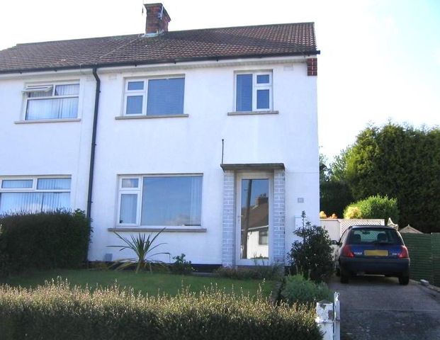 16 Cherryhill Crescent, Dundonald, BT16, Belfast - Photo 1