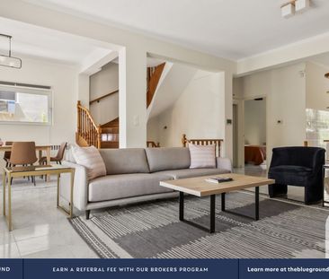 Ενοικίαση κατοικίας, 230 τ.μ., Greece, 2.240 € - Photo 4