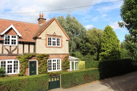 Church Lane, Letheringsett, NR25 7YA - Photo 4