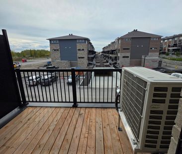 For Lease - 201 Glenroy Gilbert Drive Unit# 10, Barrhaven, Ontario - Photo 4