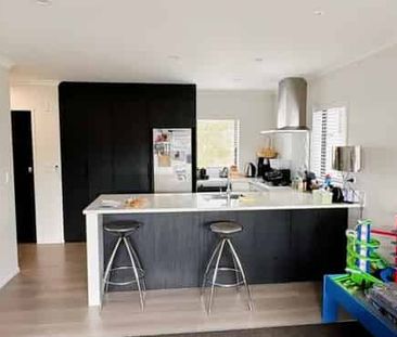 Modern Living - Photo 4