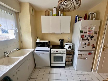 Appartement 3 pièces à - Photo 2