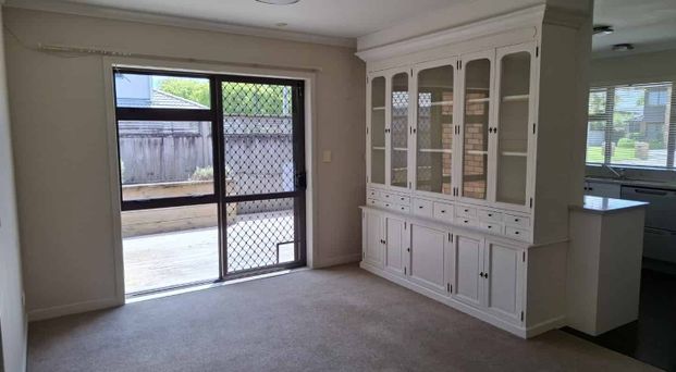 4-Bedroom Home in Central Cambridge – Walk to Town! - Photo 1